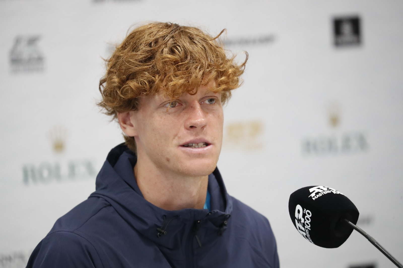 Jannik Sinner: “Non mi faccio problemi sulla supeficie, la crescita fisica mi aiuta sulla terra”