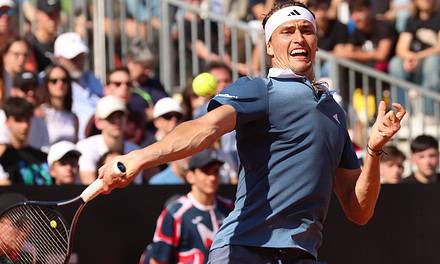 Zverev si candida a finalista, Shelton scompare