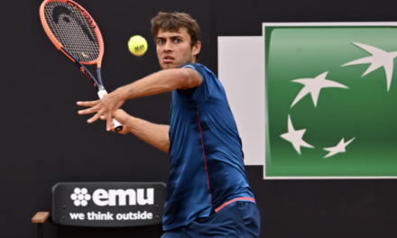 È grande Italia a Parigi: Cobolli, Darderi, Errani e Zeppieri al secondo turno