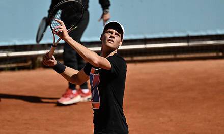Sinner e gli infortuni nel tennis: come prevenire?
