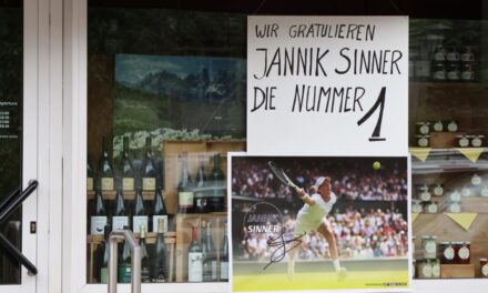 Sesto celebra il suo numero uno: le immagini più belle della festa per Sinner