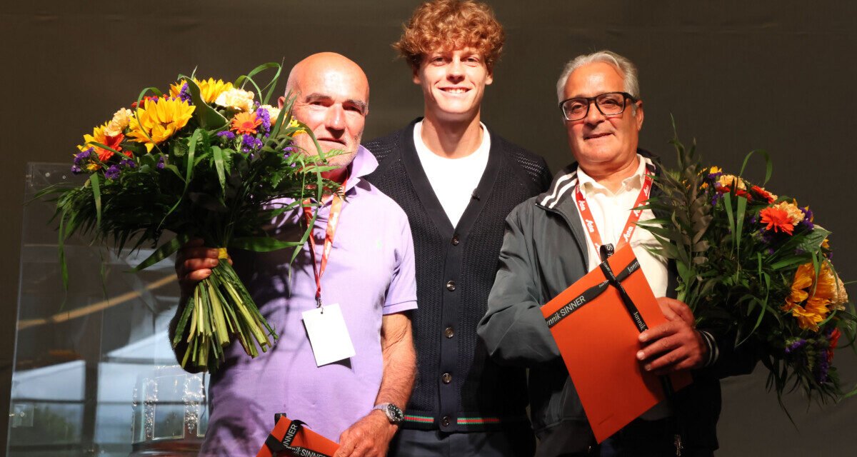 Sesto celebra il suo numero uno: le immagini più belle della festa per Sinner