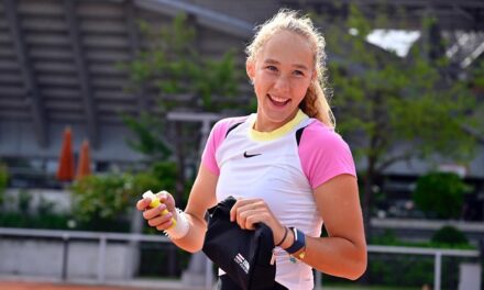 Mirra Andreeva come Djokovic, batte Gracheva e il pubblico. “Mi dicevo che tifavano per me”