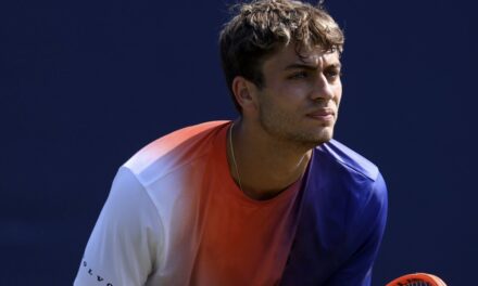 Washington, Cobolli è in semifinale: sconfitto Michelsen in tre set