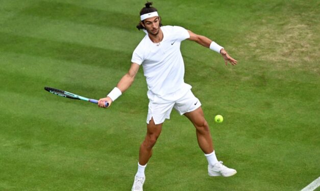 Lorenzo Musetti in finale al Queen’s! Sconfitto in tre set anche Thompson: torna a giocarsi un 500