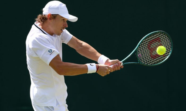 Wimbledon, Pouille si ritira: De Minaur qualificato agli ottavi