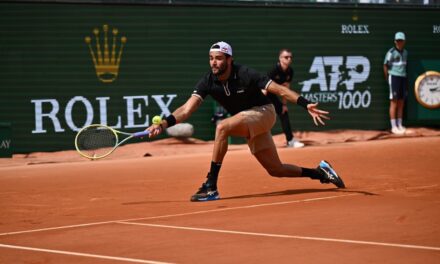 La sfida tra Berrettini e Tsitsipas vale la finale a Gstaad: programma e precedenti tra i due