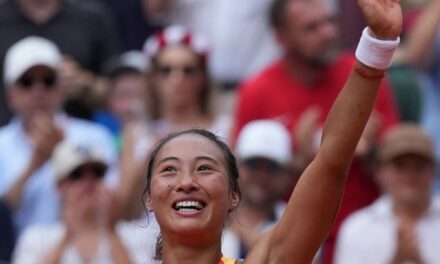 Zheng Qinwen è medaglia d’oro: sconfitta Vekic in finale