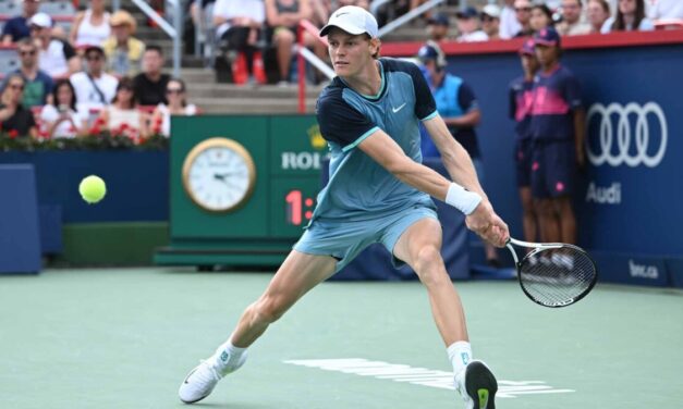 Jannik Sinner senza problemi ai quarti, bella rimonta per Arnaldi