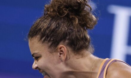Jasmine Paolini show: rimonta palpitante su Andreescu e secondo turno