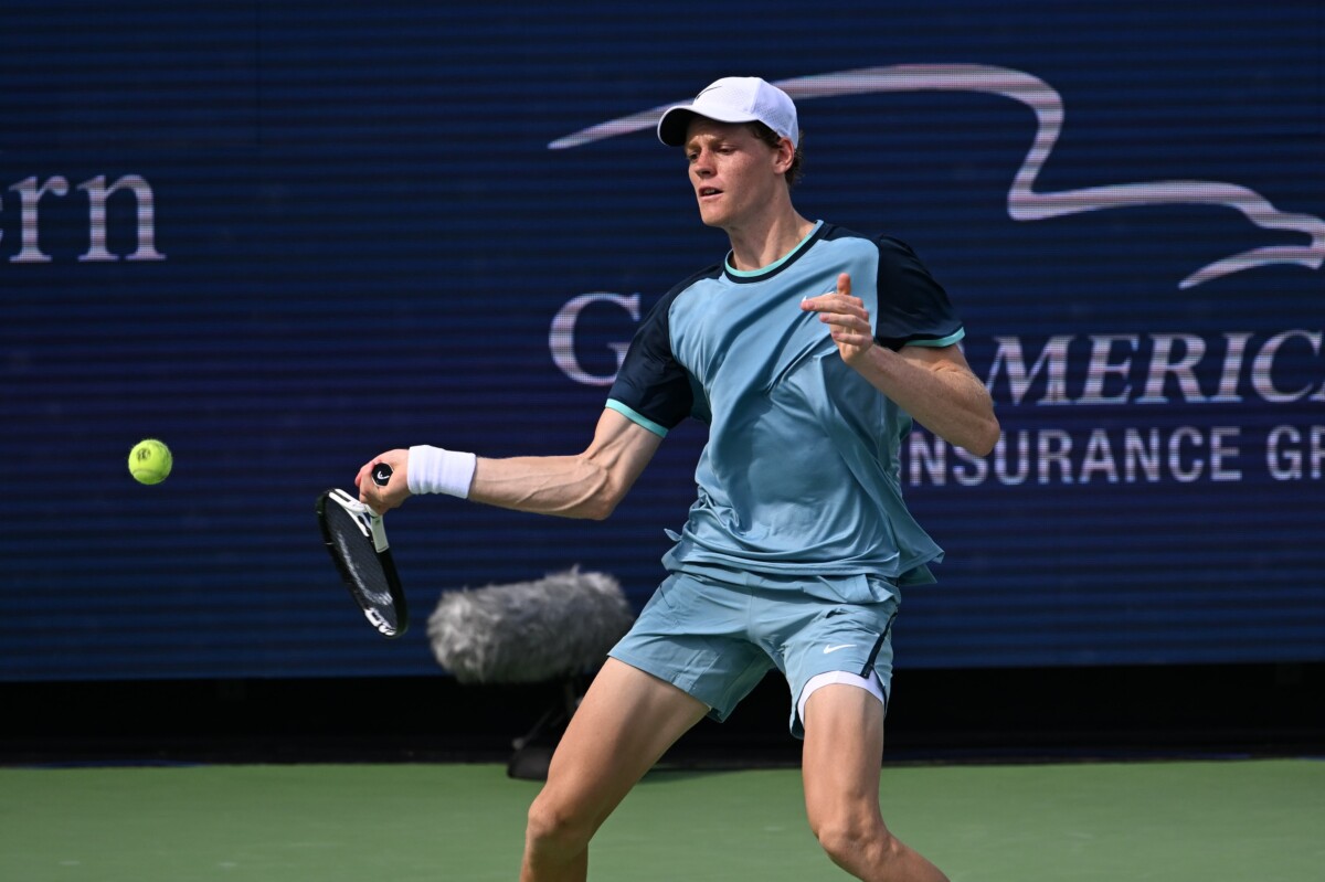 Jannik Sinner conquista la finale a Cincinnati superato Zverev al tiebreak del terzo Il