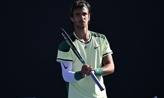 Musetti sfida Tsitsipas, Bolelli e Vavassori cercano punti per le Finals a Basilea: il programma di giornata