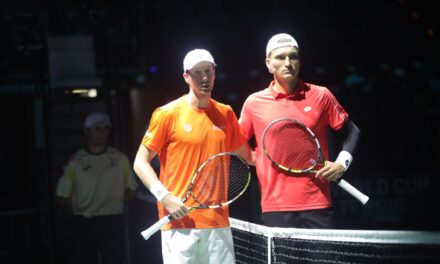 Coppa Davis, Van de Zandschulp apre con una vittoria il girone di Bologna