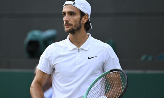 Basilashvili travolgente: Musetti si arrende al debutto a Wimbledon