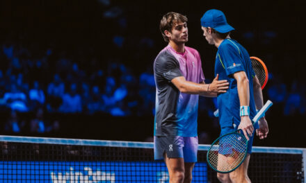 Cobolli costretto al ritiro a Vienna: avanza De Minaur