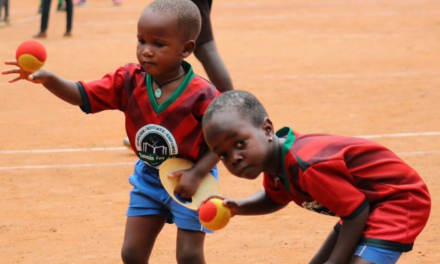 Il Piatti Tennis Center invia materiale in Uganda e accoglie un maestro del Ruanda