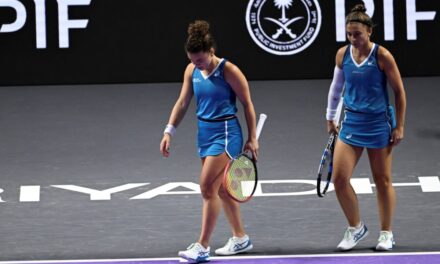 Stop Errani e Paolini a Montreal: Krejcikova e Ostapenko vincono in due set