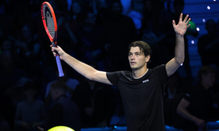 Fritz è il primo finalista a Torino: sconfitto Zverev al terzo set