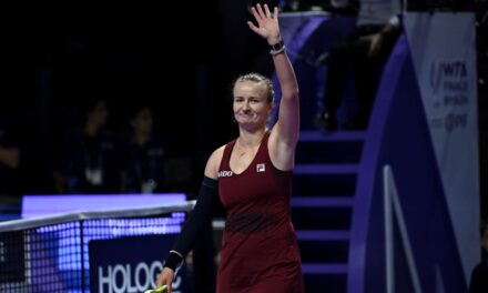 Barbora Krejcikova batte Gauff e fa fuori Swiatek dalle WTA Finals