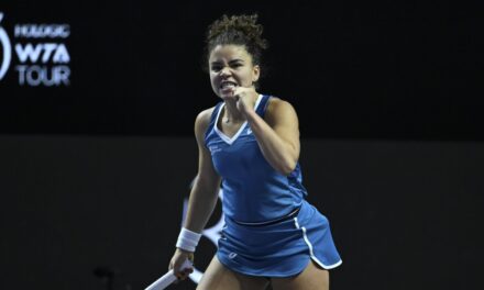 Esordio da sogno per Jasmine Paolini alle WTA Finals: sconfitta Rybakina
