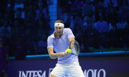 ATP Finals: Zverev supera Ruud in due set e si porta a un passo dalla qualificazione