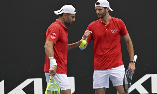 Bolelli/Vavassori avanzano con due tiebreak, ok Errani/Paolini