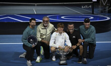 Da Meloni a Billie Jean King, passando per Berrettini e Gilbert: il mondo del tennis (e non solo) loda Sinner