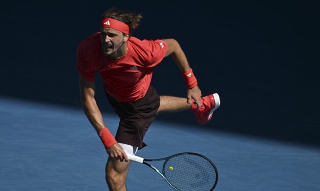 Tien dà una lezione a Zverev e il tedesco la prende male