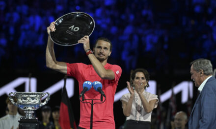 Zverev sconsolato: “Sinner ha fatto tutto meglio di me. Ricorda il miglior Djokovic”