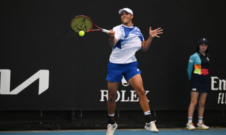 Australian Open, Darderi si ritira nel secondo set: avanza Martinez