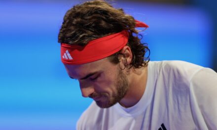 Cambio racchetta (e sponsor) in vista per Tsitsipas?