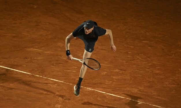 Roddick spiega cosa deve fare Jannik Sinner per battere Carlos Alcaraz a Parigi