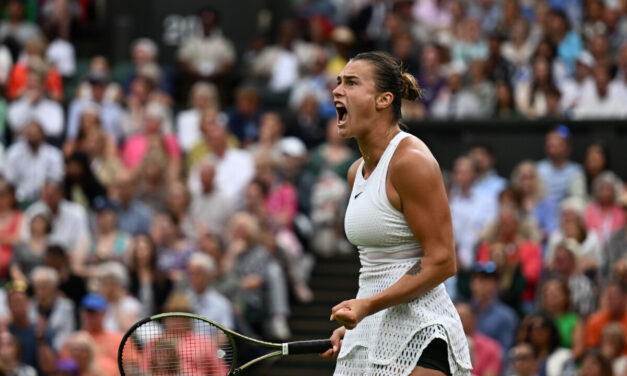 L’incredibile rimonta di Sabalenka: 4 match point annullati e successo con Rybakina