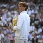 Jannik Sinner torna sul Centre Court di Wimbledon (VIDEO)