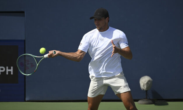 Darderi: “Rimpianti per il secondo set. Davis? Se c’è bisogno sono pronto”
