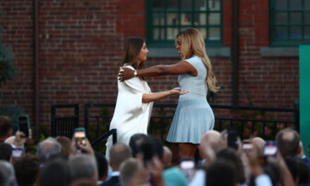 Sharapova entra nella Hall of Fame: a presentarla c’è Serena Williams