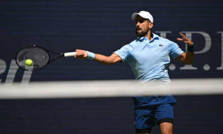 Djokovic rassegnato: “Difficilmente potrò battere ancora Alcaraz e Sinner negli Slam”