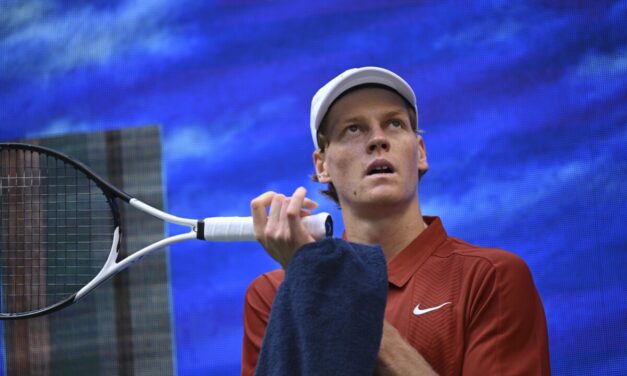 Persino Bruno Vespa contro Sinner, ma i tifosi insorgono: “Inizia a studiare”