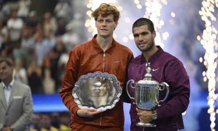Alcaraz trionfa agli US Open, Sinner è costretto ad  arrendersi in quattro set: gli highlights del match