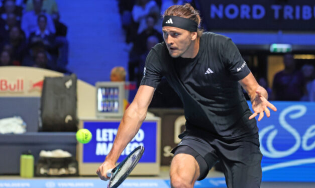 Musetti si infrange contro il muro di Zverev: il tedesco è in finale a Vienna