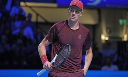 Jannik Sinner conquista i quarti a Vienna: sconfitto in due set un ottimo Flavio Cobolli