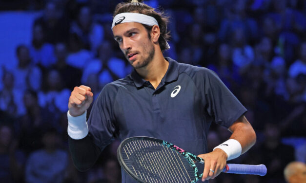 Atp Atene – Musetti si salva in extremis, Wawrinka sfiora la vittoria