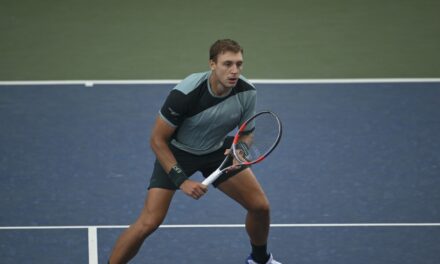 Medjedovic tuona contro le condizioni di gioco a Shanghai: “Non c’è aria in campo”
