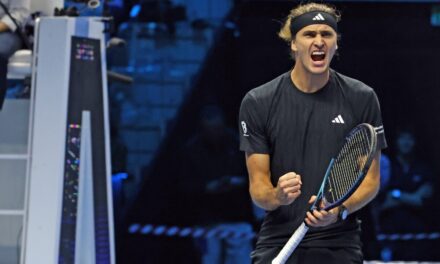 ATP Finals – Zverev sconfigge un falloso Shelton e conquista la vittoria all’esordio