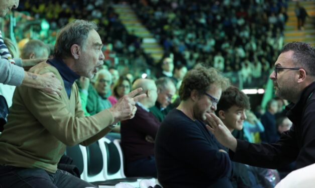 Coppa Davis, uno spettatore interrompe Belgio-Francia: “Levate le camere, non si vede”