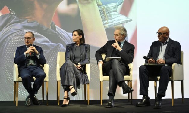 Flavia Pennetta tra i protagonisti del libro ‘Flying Racquets’ di Ray Giubilo