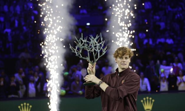 Jannik Sinner si prende tutto, titolo a Parigi e numero uno al mondo: sconfitto Auger-Aliassime