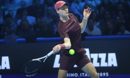 ATP Finals – Jannik Sinner non sbaglia all’esordio e supera un Auger-Aliassime a mezzo servizio