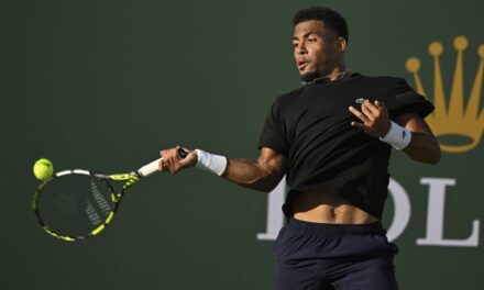 Sarà Arthur Fils a sfidare Carlos Alcaraz in finale a Doha: Mensik domato in due set