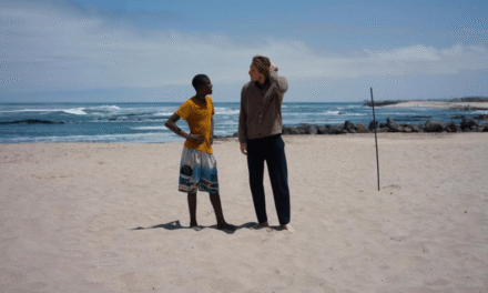 Tsitsipas e il cammino in Namibia, insieme alla sua nuova fidanzata Kristen Thoms